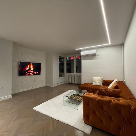 The Alchemist Luxury Apartment スコピエ エクステリア 写真