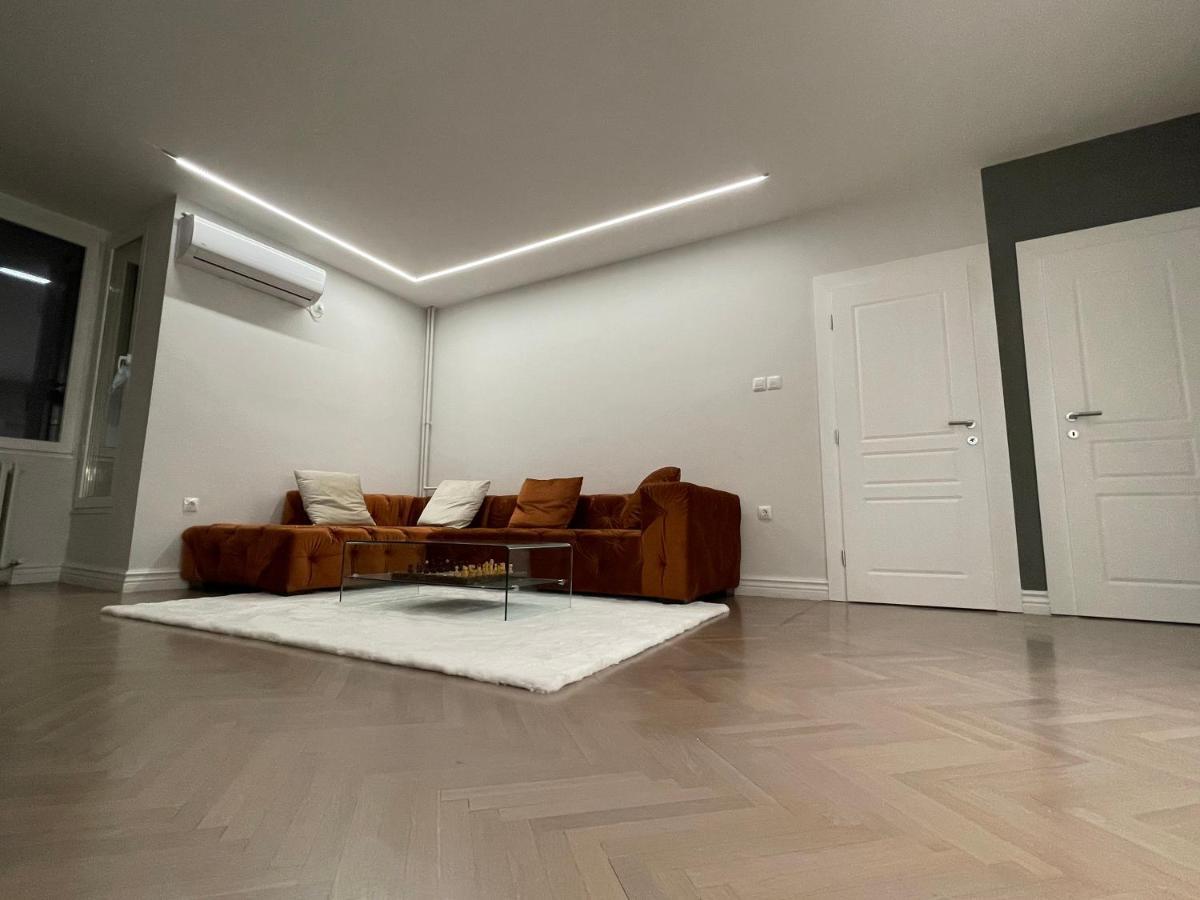 The Alchemist Luxury Apartment スコピエ エクステリア 写真