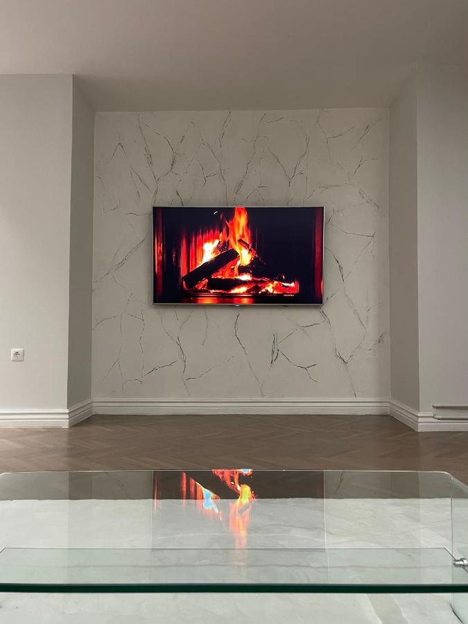 The Alchemist Luxury Apartment スコピエ エクステリア 写真