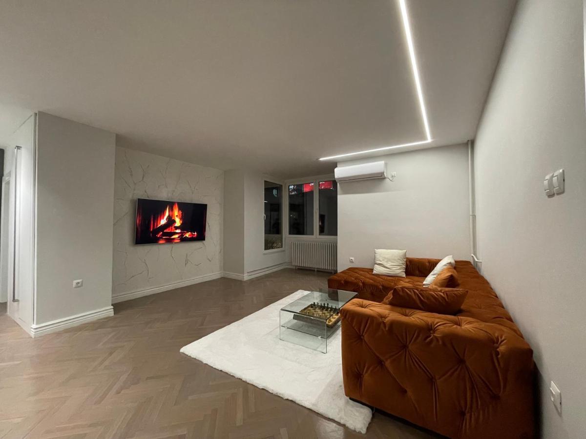 The Alchemist Luxury Apartment スコピエ エクステリア 写真