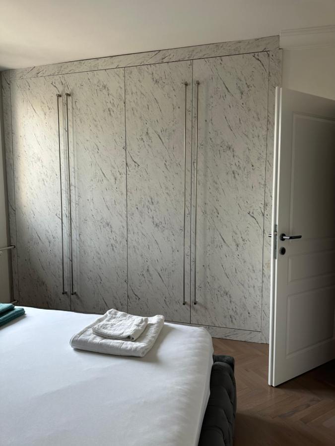 The Alchemist Luxury Apartment スコピエ エクステリア 写真